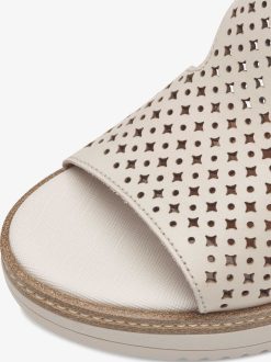 Tamaris Sandale A Talon En Cuir - Beige | Des Sandales